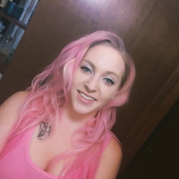 Meet your Posher, Brittany - Picture 1 of 1